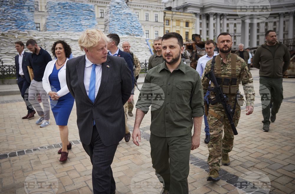 Борис Джонсън се срещна с Володимир Зеленски при изненадващо посещение в Киев