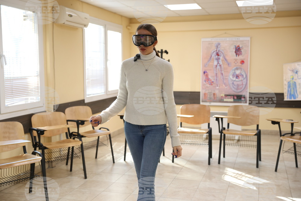 Център за обучение по първа долекарска помощ - симулационни очила