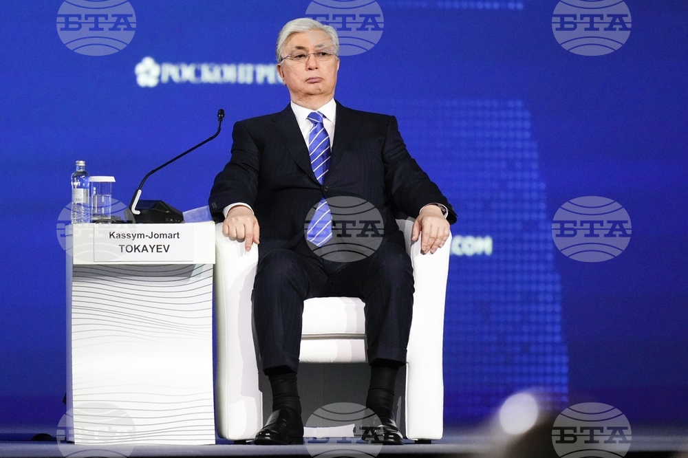 Казахстан удължава президентския мандат и преименува столицата