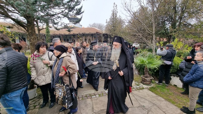 Кърджали - отец Боян Саръев - поклонение