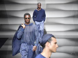 Italy Fashion Emporio Armani Mens SS 23
