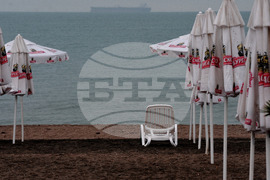 Бургас - плаж - дъждовно време