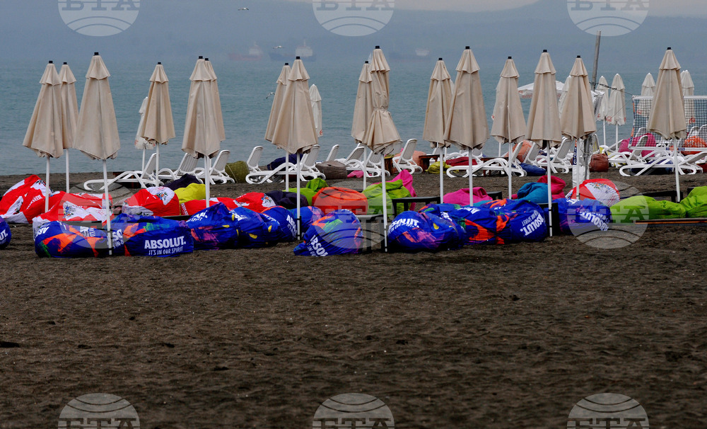 Бургас - плаж - дъждовно време