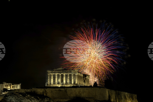 Гръцката полиция иззе над 26 000 незаконни фойерверки при операция на егейския остров Кос 