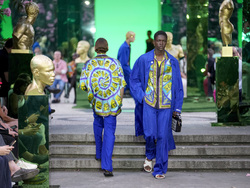 Italy Fashion Versace Mens SS 23