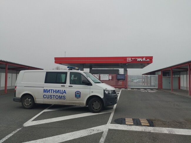 Агенция „Митници“: 150 митнически служители извършват проверки в данъчните складове за енергийни продукти