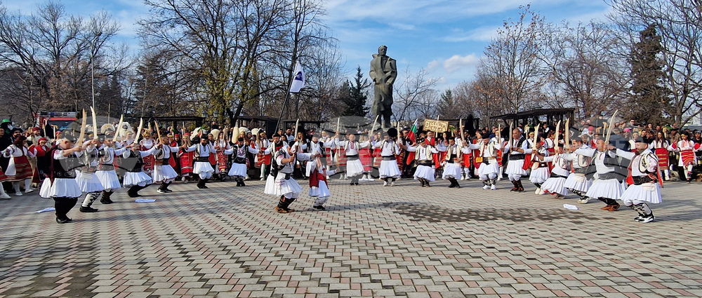Петрич - фолклор - маскарадни игри