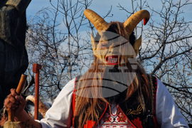 Петрич - фолклор - маскарадни игри