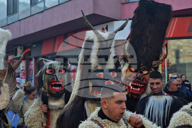 Петрич - фолклор - маскарадни игри