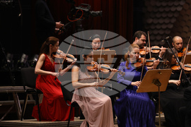 Празничен новогодишен концерт