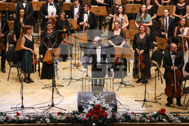 Празничен новогодишен концерт