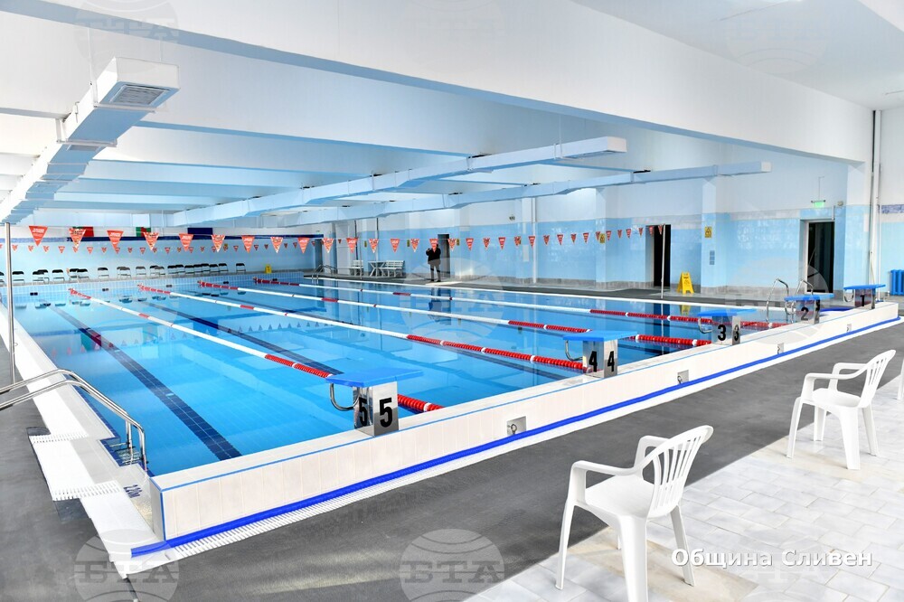 Започна ремонтът на съблекалните в закрития плувен басейн на ОУ „Елисавета Багряна“ в Сливен