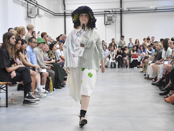 Italy Fashion Simon Cracker Mens SS 23