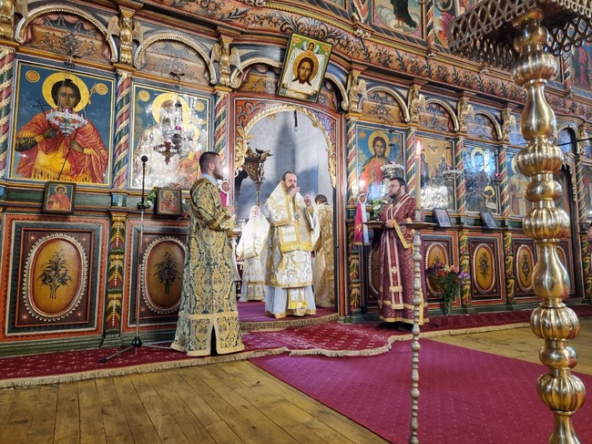 Да не чакаме отново десет години и отново кръгли годишнини, за да си спомним за св. Паисий Хилендарски, призова Неврокопски митрополит Серафим