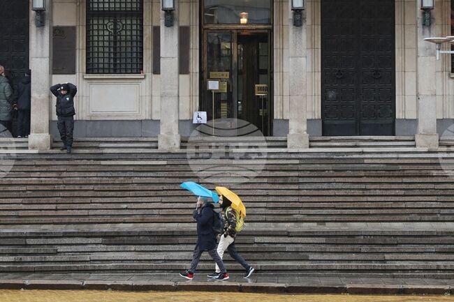 Курсове на българския лев към отделни чуждестранни валути и цена на златото, валидни за 01.12.2025