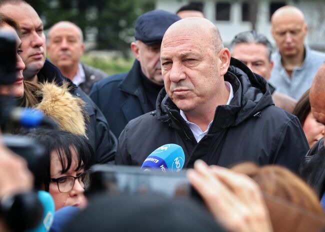 Получени жалби забавят изграждането на многоетажен паркинг в Поморие за предстоящия туристически сезон, съобщиха от Община Поморие