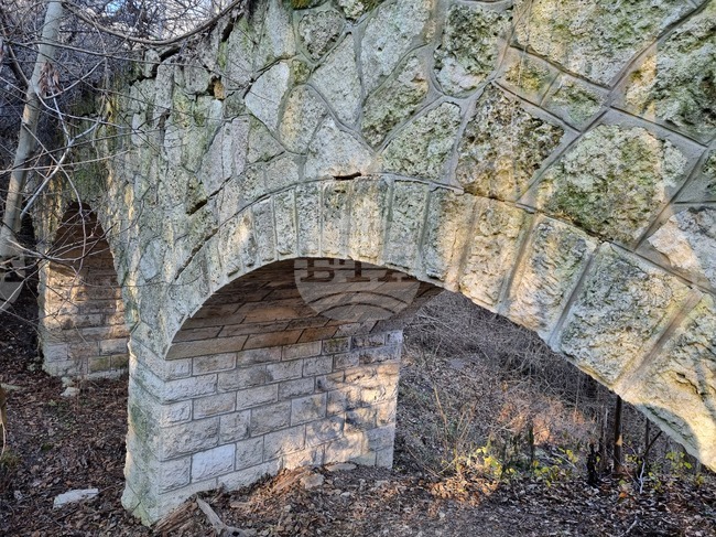 Варна - каменен мост - забележителност