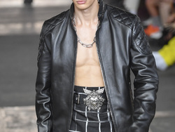 Italy Fashion Moschino Mens SS 23