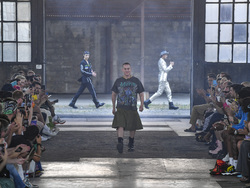 Italy Fashion Moschino Mens SS 23
