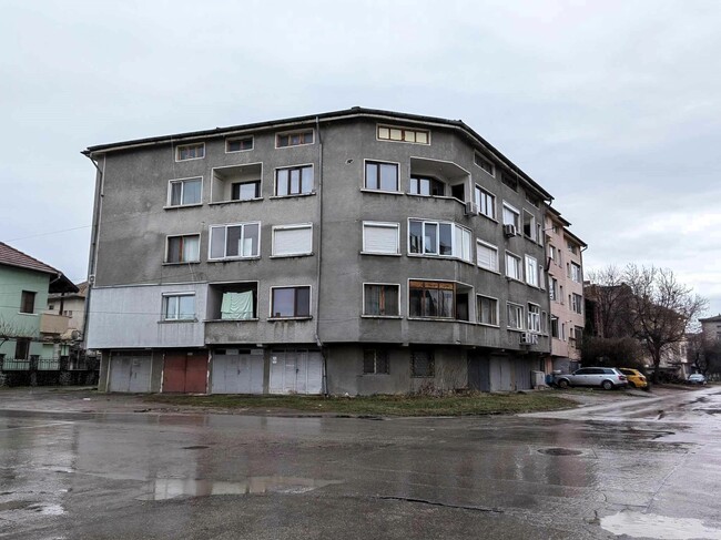 Четири жилищни блока в Мездра ще бъдат санирани със средства по Националния план за възстановяване и устойчивост