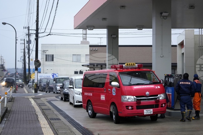 Япония обмисля допълнително освобождаване на петрол от стратегическите си резерви през май, съобщи Киодо