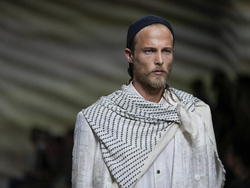 Italy Fashion Giorgio Armani Mens SS 23
