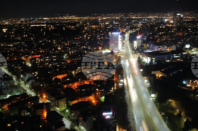 Денонощен транспорт до летището ще има от 15 юли в София, реши Общинският съвет