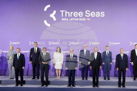 Латвия - Румен Радев - Три морета