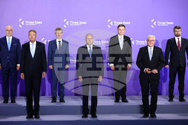 Латвия - Румен Радев - Три морета