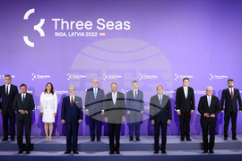 Латвия - Румен Радев - Три морета