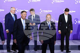 Латвия - Румен Радев - Три морета