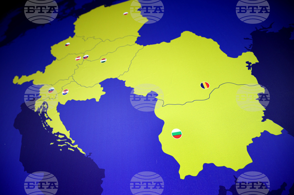 Латвия - Три морета