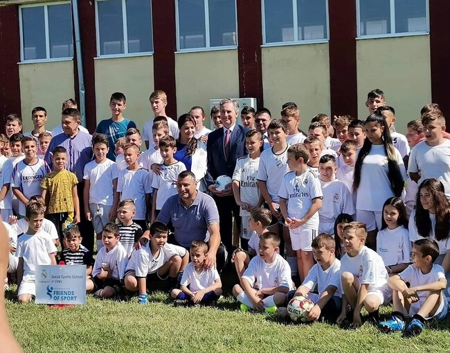 Росица Кирова се срещна с видинските деца от школата на „Реал Мадрид”