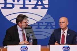 Национален пресклуб - БТА - Tazpit Press Service - споразумение - подписване