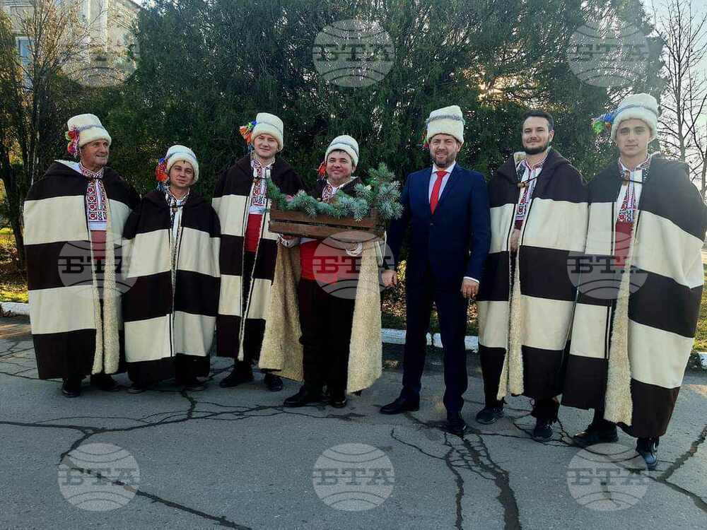 Коледари от Тараклия започнаха да известяват за Рождество Христово