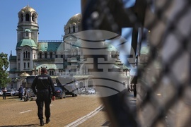 Парламент - полиция - извънредно заседание 
