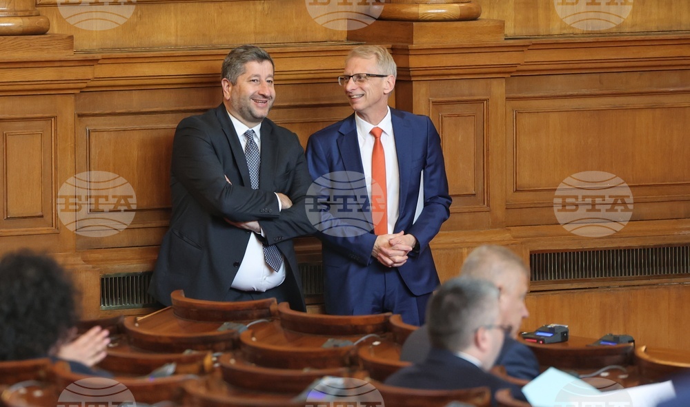 Парламент - извънредно заседание
