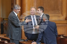 Парламент - извънредно заседание