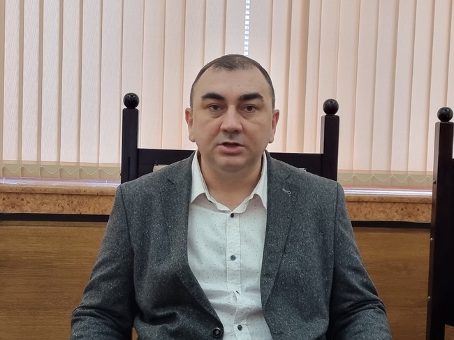 Допуснахме вълната от дезинформация за ваксинацията срещу COVID-19 да залее българското общество, смята проф. д-р Добромир Димитров