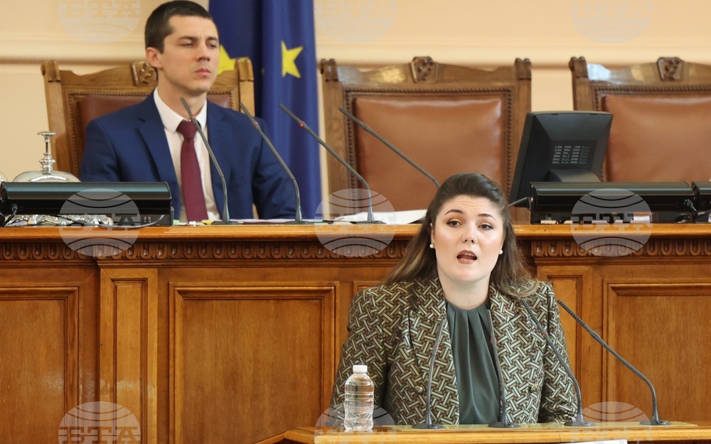 Парламент - извънредно заседание