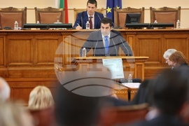 Парламент - извънредно заседание