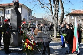 Димитровград - Васил Левски - почит