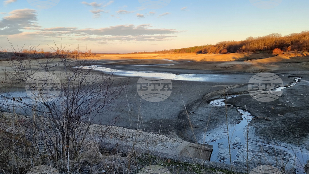 Село Мандра - язовир - източване
