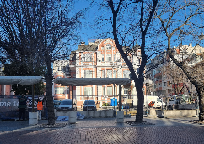 Монтирането на зимна градина в сграда паметник на културата във Варна ще бъде в хармония с архитектурата й според НИНКН