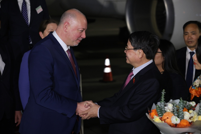 НС: Започна официалното посещение на председателя на Народното събрание Росен Желязков в Социалистическа република Виетнам