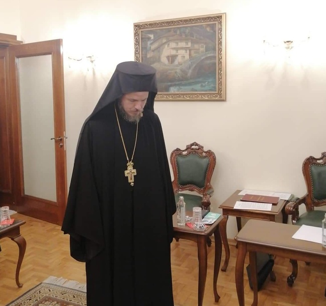 Светият синод реши, че архимандрит Макарий ще бъде ръкоположен за Главиницки епископ в Троянския манастир