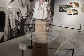 Румъния - “ия” (ia) - традиционна женска блуза