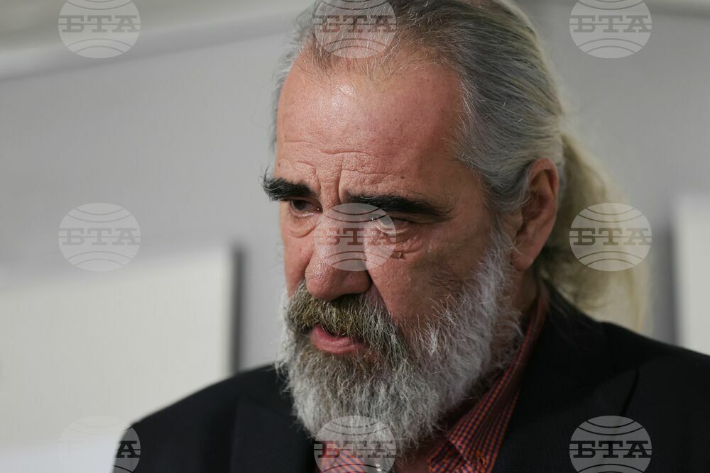 НАТФИЗ "Кръстьо Сарафов" - фотоизложба - Петър Слабаков - годишнина