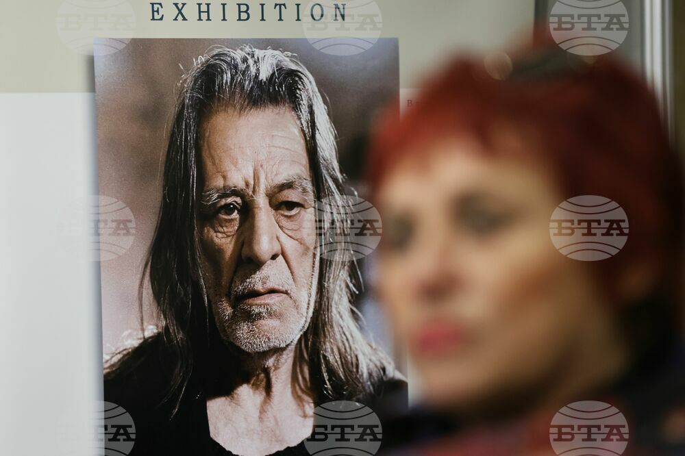 НАТФИЗ "Кръстьо Сарафов" - фотоизложба - Петър Слабаков - годишнина