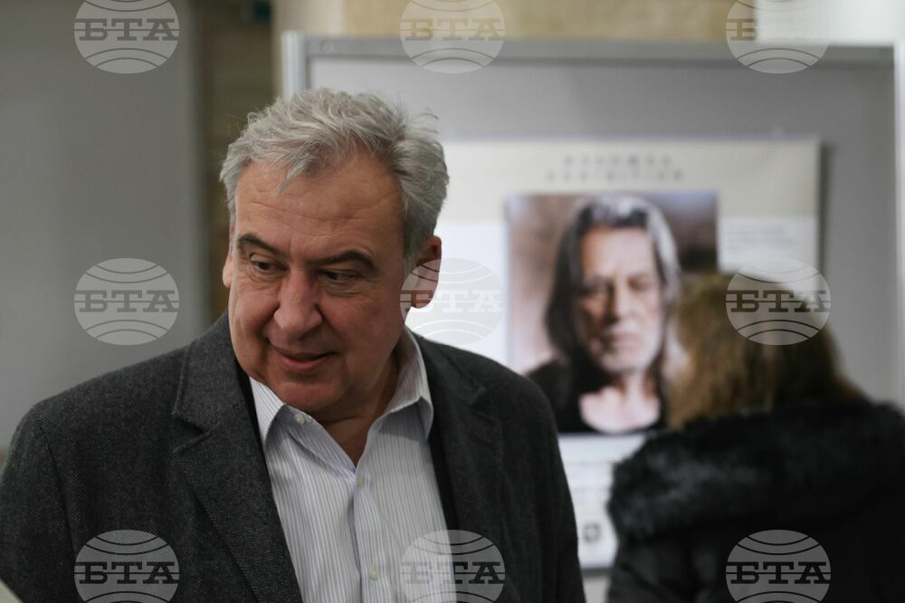 НАТФИЗ "Кръстьо Сарафов" - фотоизложба - Петър Слабаков - годишнина